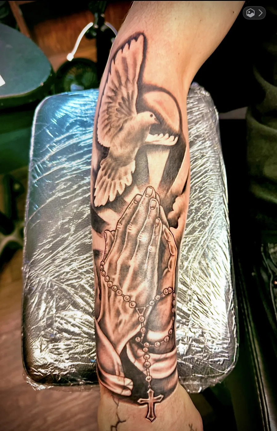 Dove and praying hands with rosary, black and gray sleeve